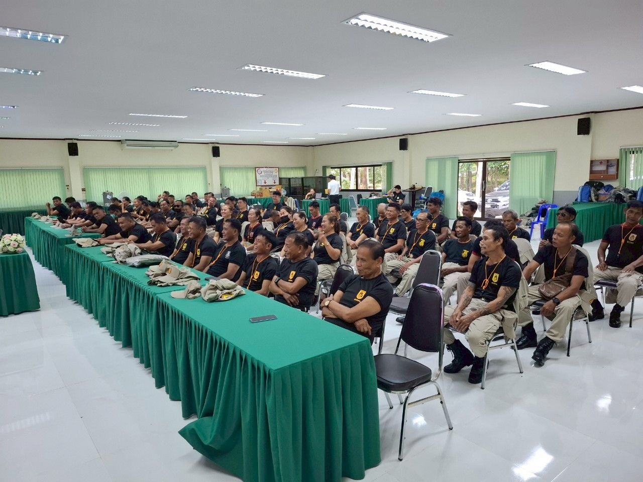 LINE_ALBUM_ทบทวน อปพร. 68_250813_182_397.jpg